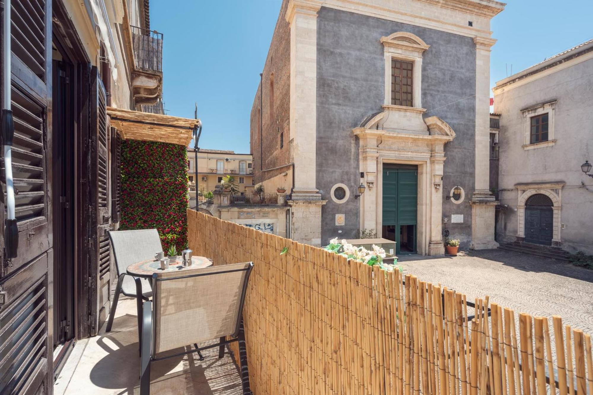 Terra Dell'Etna Apartamento Catânia Exterior foto